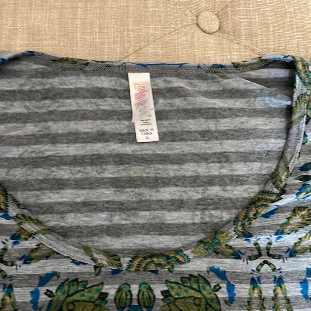 Lula Roe printed shirt